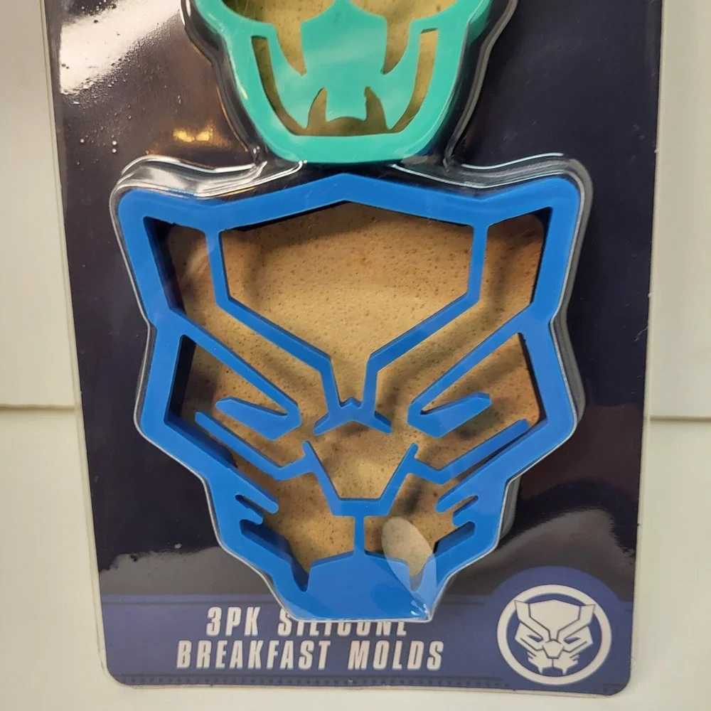 Marvel Wakanda Forever 3Pk Silicone Great for Pancakes & Eggs‎ Breakfast Molds